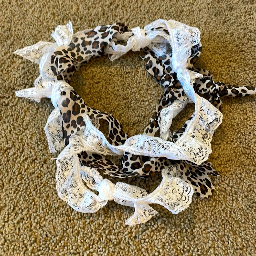 Little Girl scrappy scarf